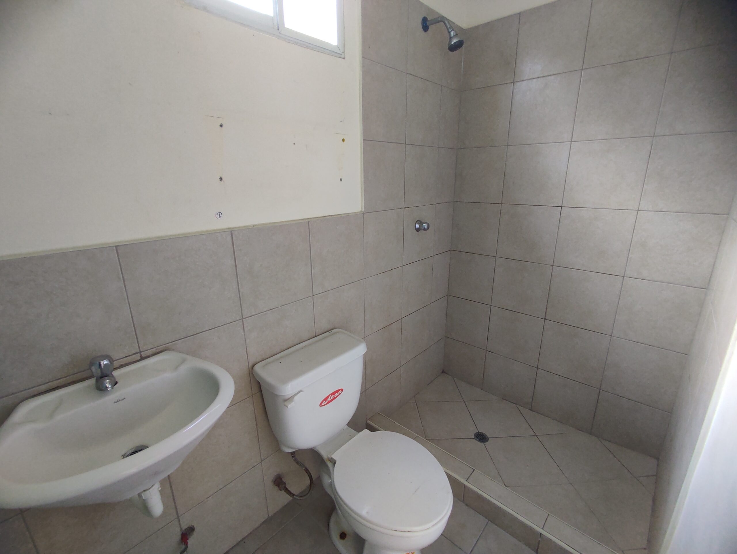 casa-en-venta-villa-bonita-mi-lote-mucho-lote-via-daule-oglobsa-bienes-raices-guayaquil-9-1