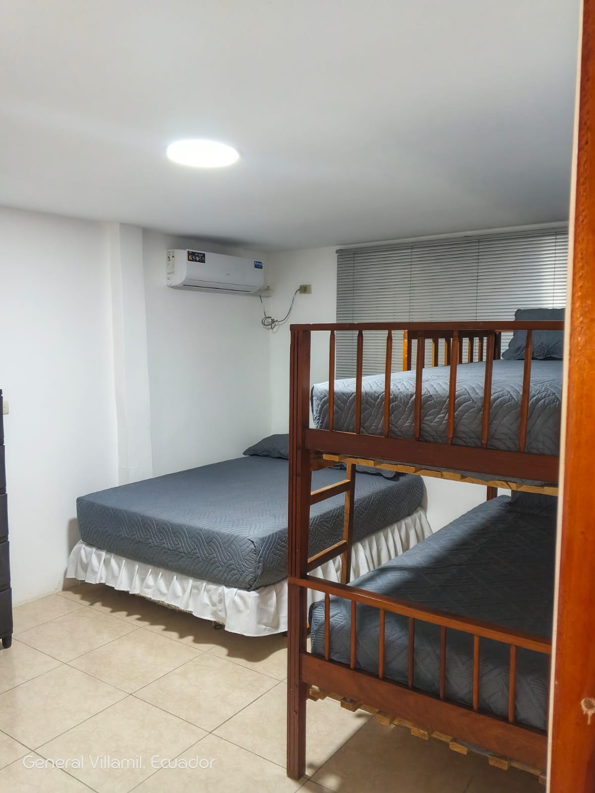 1a82e148-e2d3-42b5-8dff-f4df59e6c029