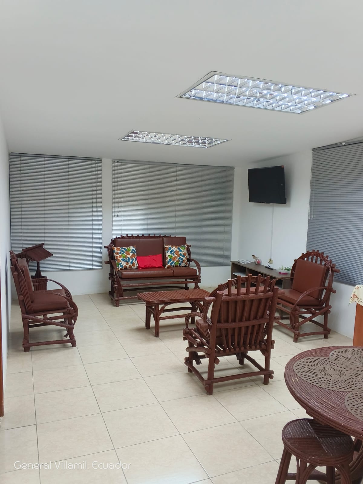 cad7d098-f3a6-4d84-84dc-c3a102bf8343