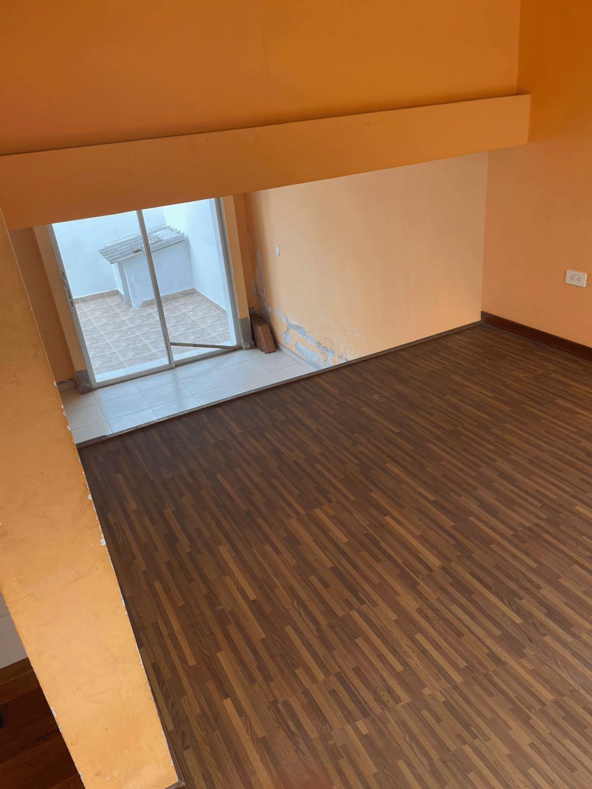 SALA-CORREGIDA